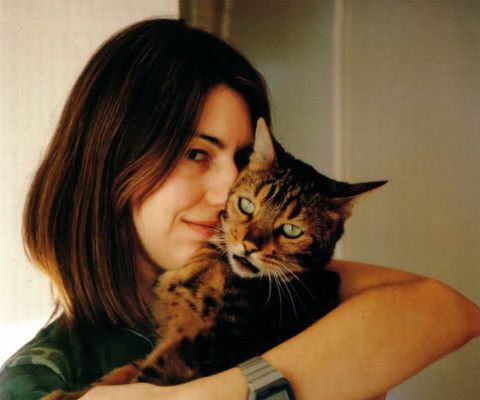Sofia Copolla com seu gato Bengal